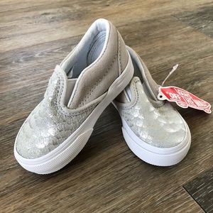 Vans Toddler Size 5 NEVER WORN